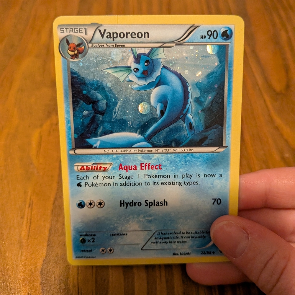 Vaporeon Pokémon Holographic Card (22/98)